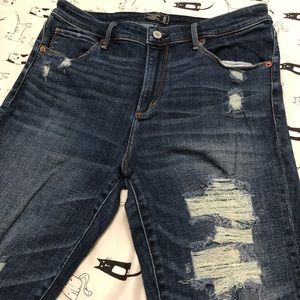 Abercrombie & Fitch High-Rise Ankle Pants